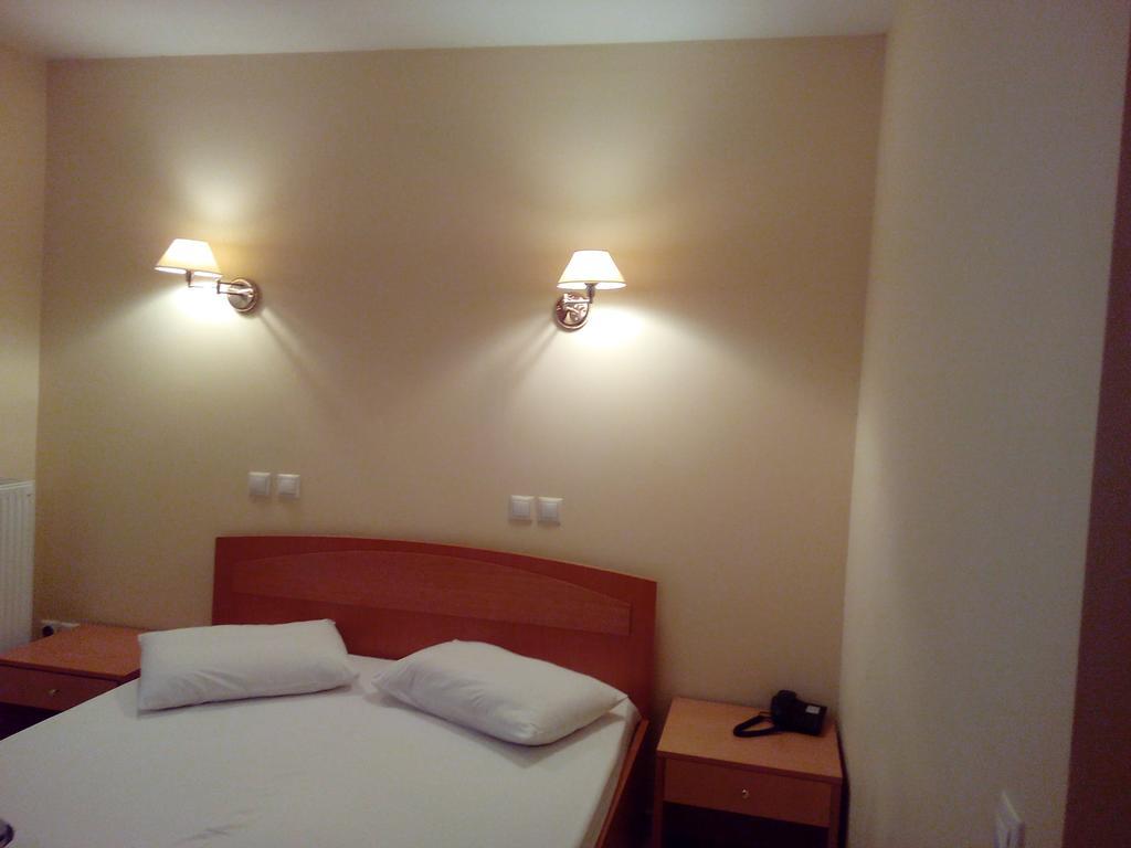 Cybele Guest Accommodation Athén Kültér fotó